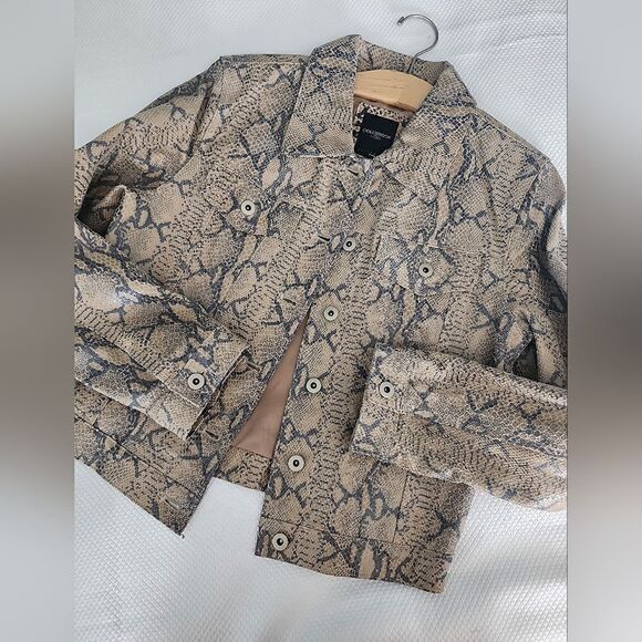 Colebrook and Co leather reptile print jacket - Picture 7 of 10